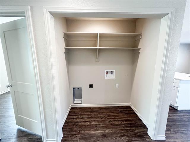 Building Photo - 1203 N Clay St