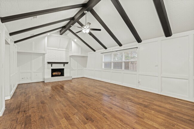 Building Photo - 410 Bauxhall Ct