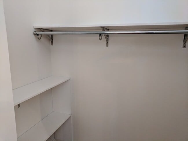 Building Photo - 5850 Centre Ave