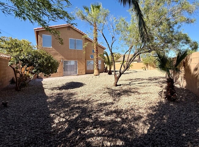 Building Photo - Fantastic 3 bed/2.5 bath in the Northwest ...