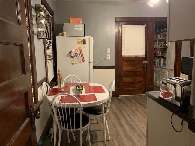 Building Photo - 2864 N Cramer St