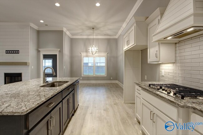Building Photo - 26415 Birkshire Ln
