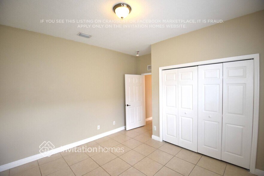Building Photo - 5221 SW 141st Ave
