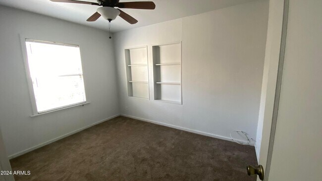 Building Photo - 1714 N 17th Ave