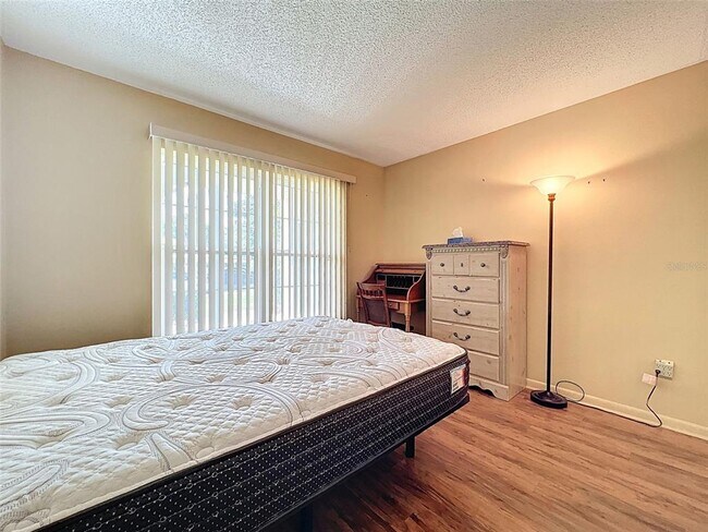 Building Photo - 6533 Spring Flower Dr