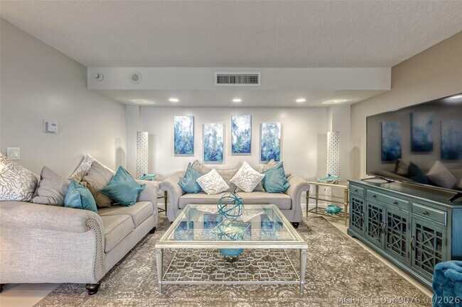 Building Photo - 3900 Galt Ocean Dr