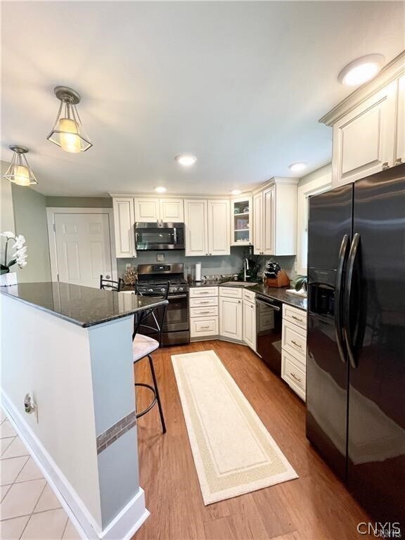 Building Photo - 8423 Bubbling Springs Dr