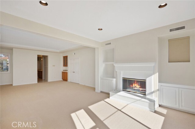 Building Photo - 10 Sunset Cove