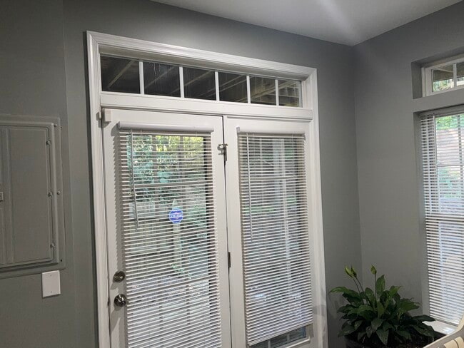 Building Photo - 1223 Boulder Creek Rd