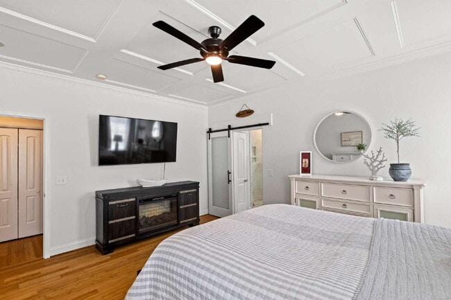 Building Photo - 112 Cherry Grove Dr