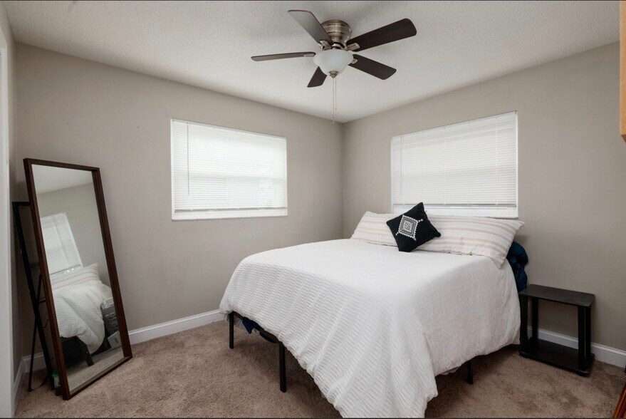 Building Photo - 12993 89th Ave