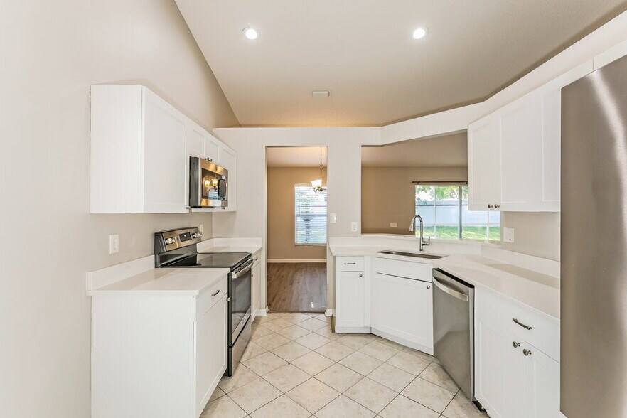 Building Photo - 10608 Walker Vista Dr