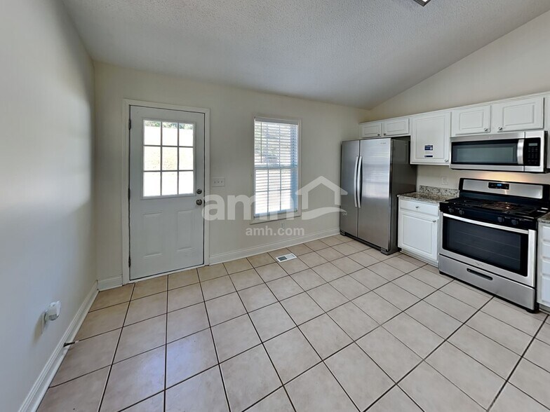 Building Photo - 1234 Piney Church Rd