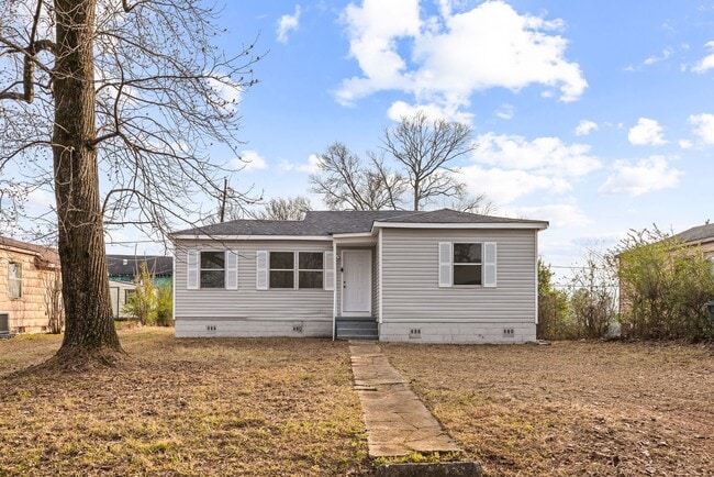 Building Photo - 829 51st St Ensley