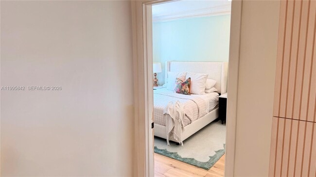 Building Photo - 736 13th St