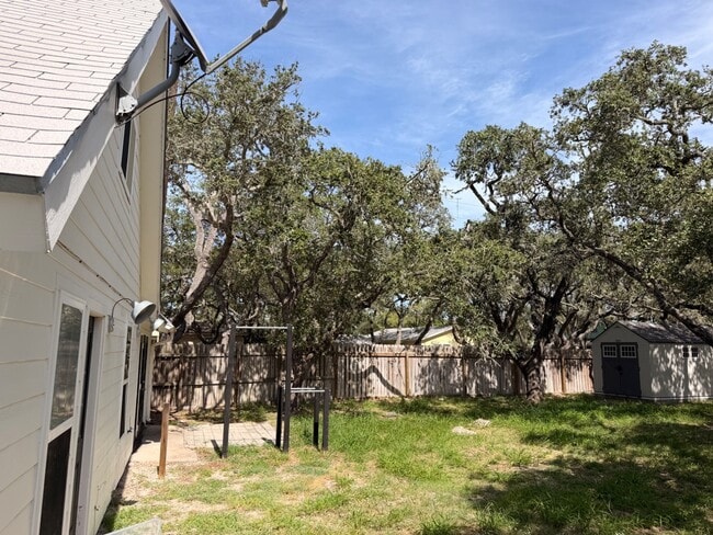 Building Photo - 206 Timber Ln Loop