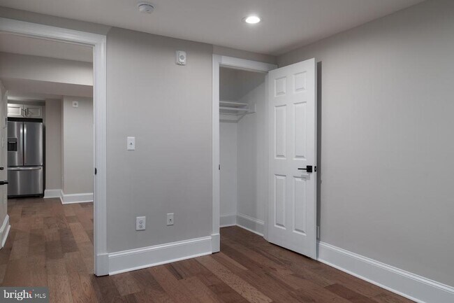 Building Photo - 1 E Montgomery St