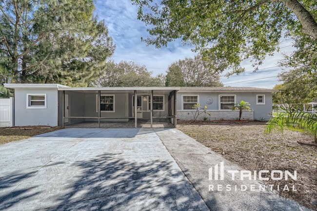 Building Photo - 7001 Onyx Dr N