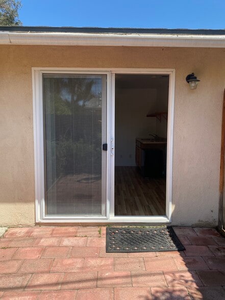 Building Photo - 430 Ribera Dr
