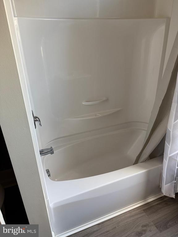 Building Photo - 30 E 3rd St