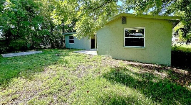 Building Photo - 5707 Quist Dr
