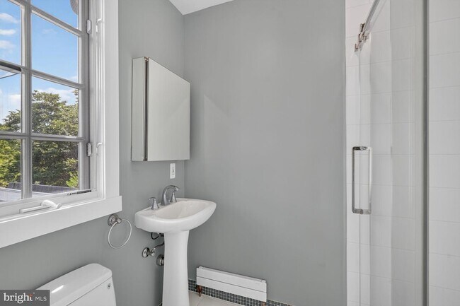 Building Photo - 3113 45th St NW