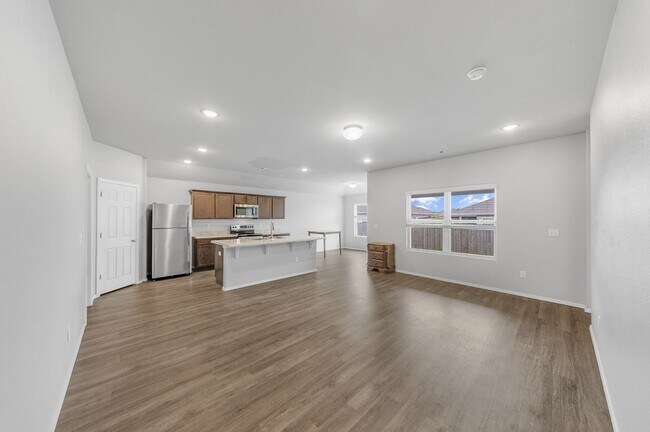 Building Photo - 4 Bedroom 2 Bath in Morningside Estates
