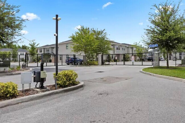 Building Photo - 4785 Terra Esmeralda Dr