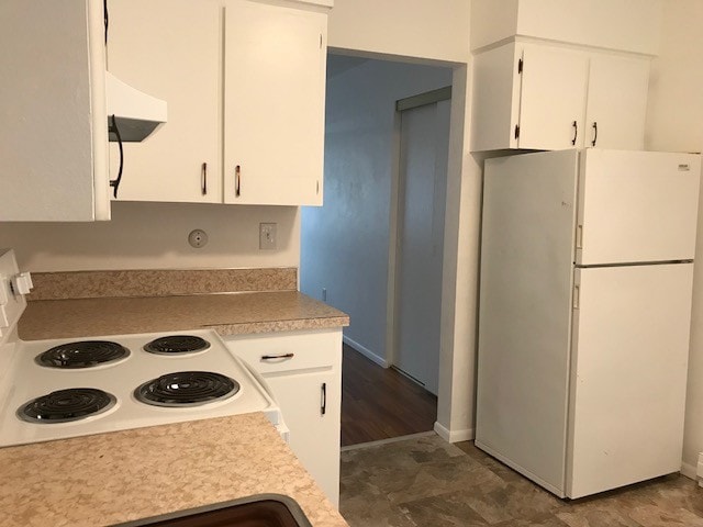 Kitchen - 345 SE 81st Ave