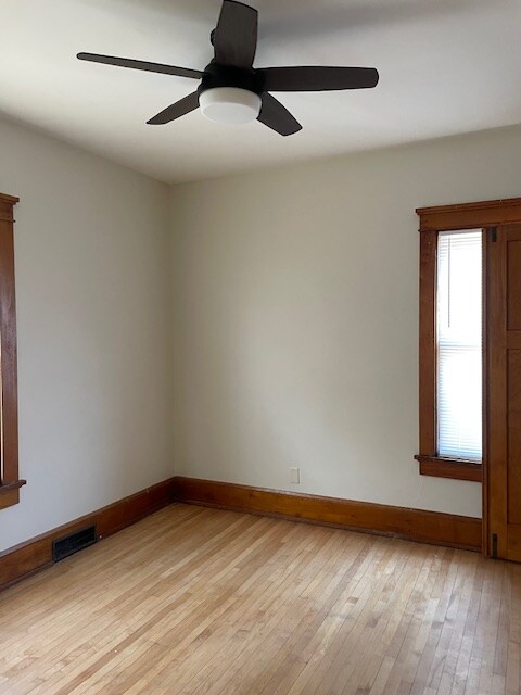 Building Photo - 3426 N Oakland Ave