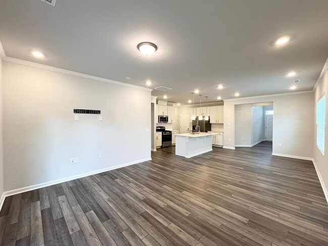 Building Photo - Newly Built 4BD, 3.5BA Zebulon Home with a First Floor Bedroom and Screened Patio in an HOA Commu...