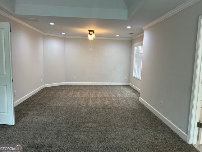 Building Photo - 745 Walden Blvd