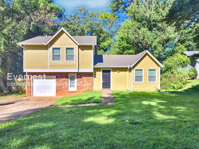 Primary Photo - 2431 Corner Shoals Dr