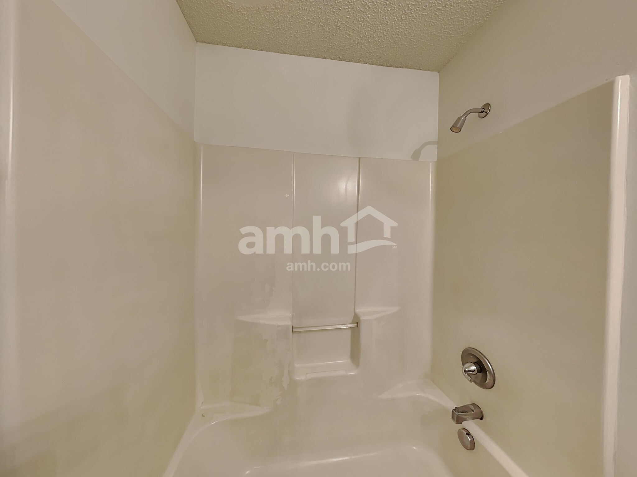 Building Photo - 4945 Hopewood Ln