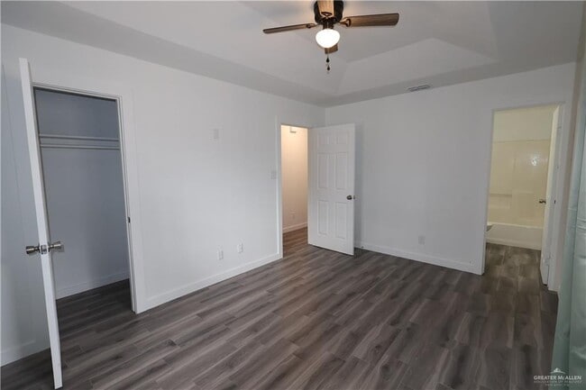 Building Photo - 20 Pso Del Rey