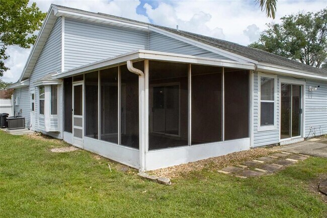 Building Photo - 133 Steamboat Ct