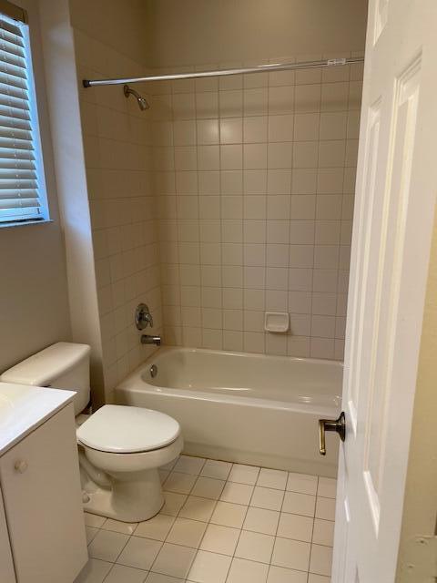 Building Photo - 3026 Laurel Ridge Cir