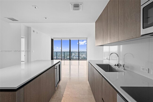 Building Photo - 88 SW 7th St