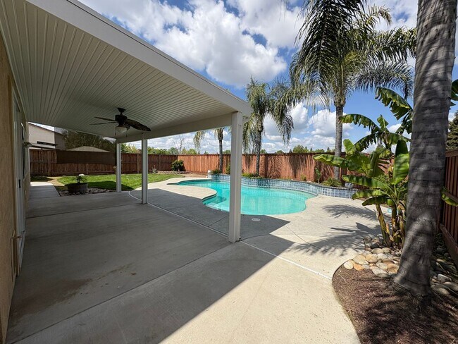 Building Photo - Two Story Home located in the Foxwood Estates coming soon!