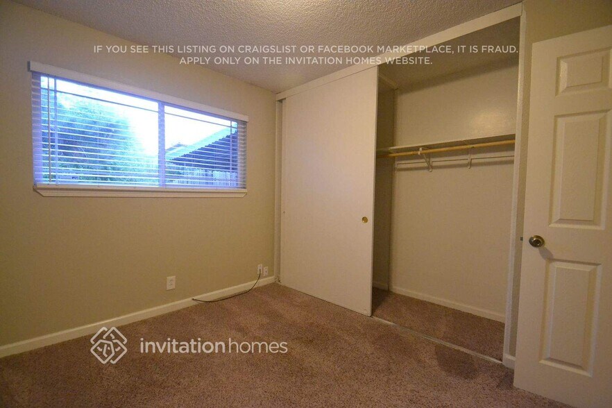 Building Photo - 1110 Loyola Way