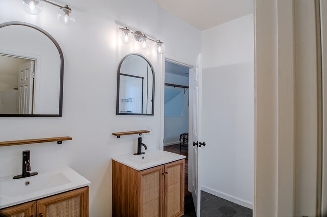 Building Photo - 4145 Autumn Heights Dr