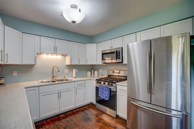 Building Photo - 5519 Leanne Ln