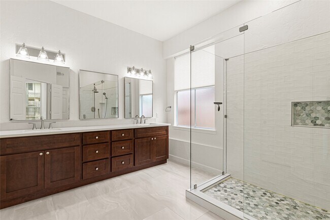 Building Photo - 1807 Rustic Hills Ct