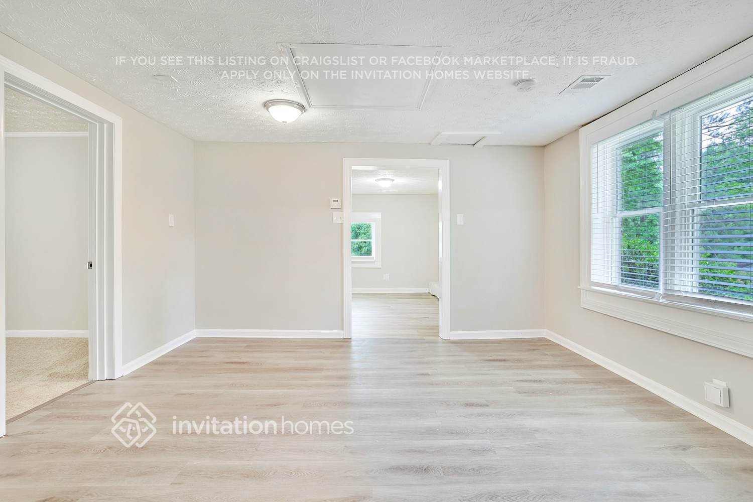 Building Photo - 547 Rustic Rd