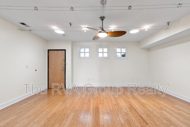 Building Photo - 110 W Marshall St