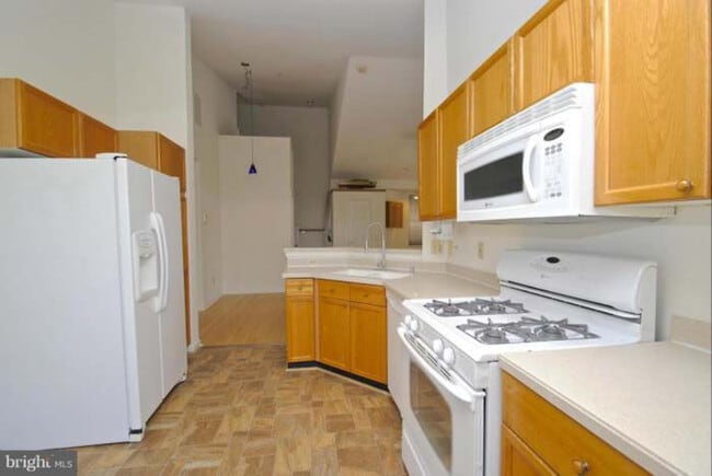 Building Photo - 2002 Peggy Stewart Way