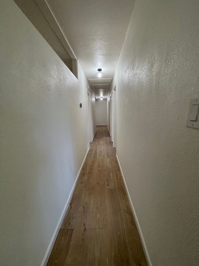Building Photo - Wonderful and Spacious 4 Bedroom Concord H...