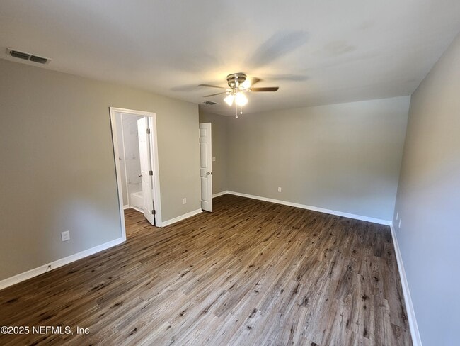 Building Photo - 7605 Melissa Ct N