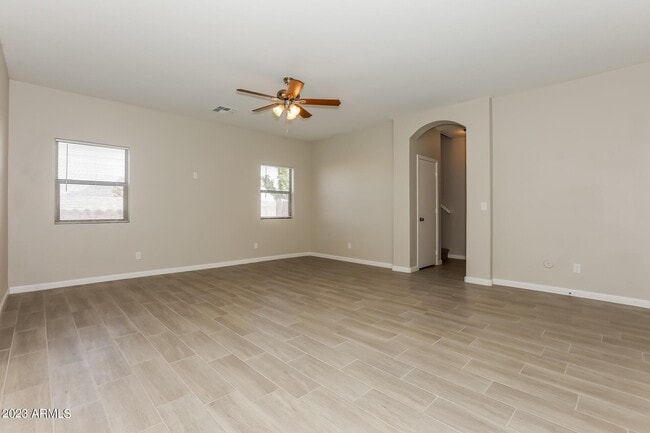 Building Photo - 10404 E Baltimore Cir