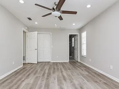 Building Photo - Charming Smart Home | Pet Friendly + Reserve Now Before It’s Gone